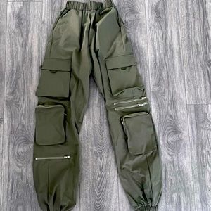 MISSGUIDED- Tall Olive Cargo Pant